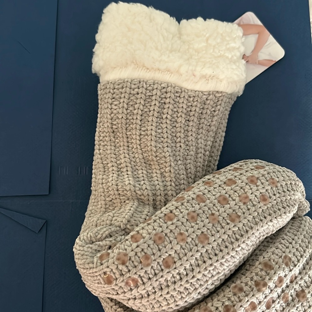 Socks- Chenille slipper, socks NWT